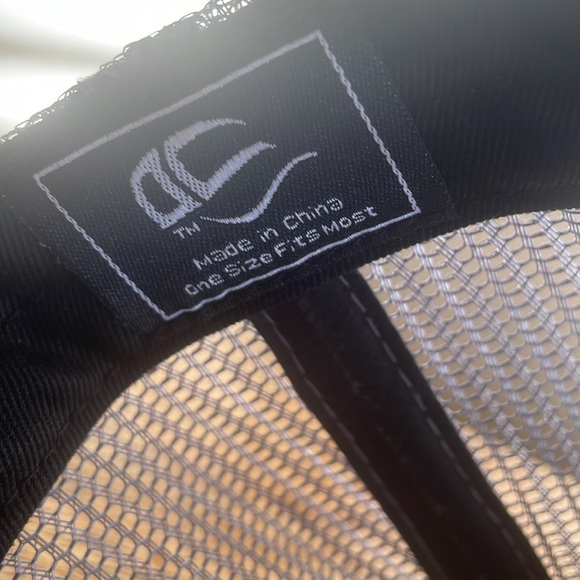 🖤CERTIFIED Black Mesh Snap back - Picture 8 of 8